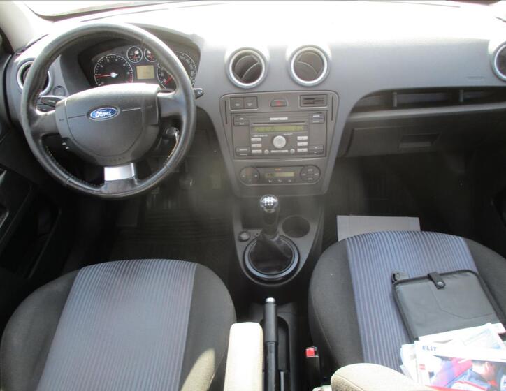 Ford Fusion 12
