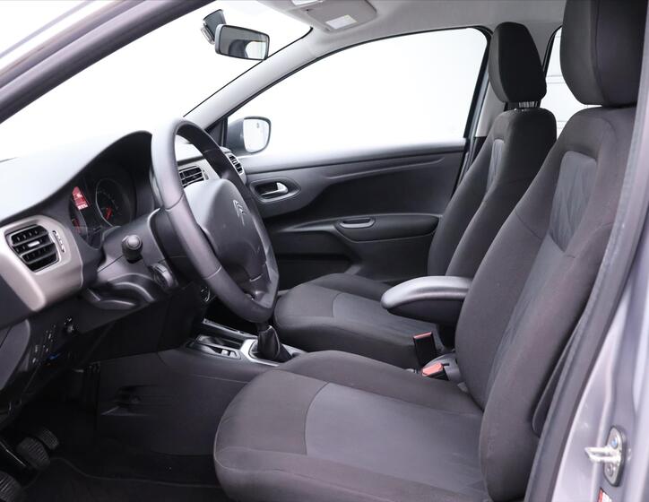 Citroën C-Elysée 10