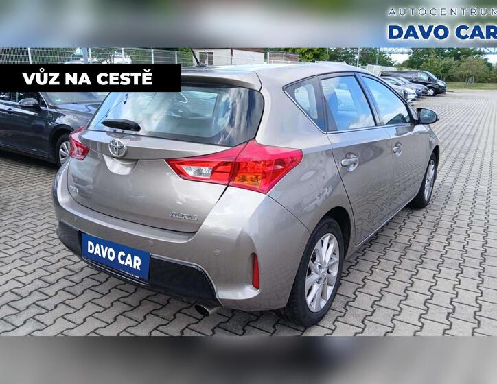 Toyota Auris 2