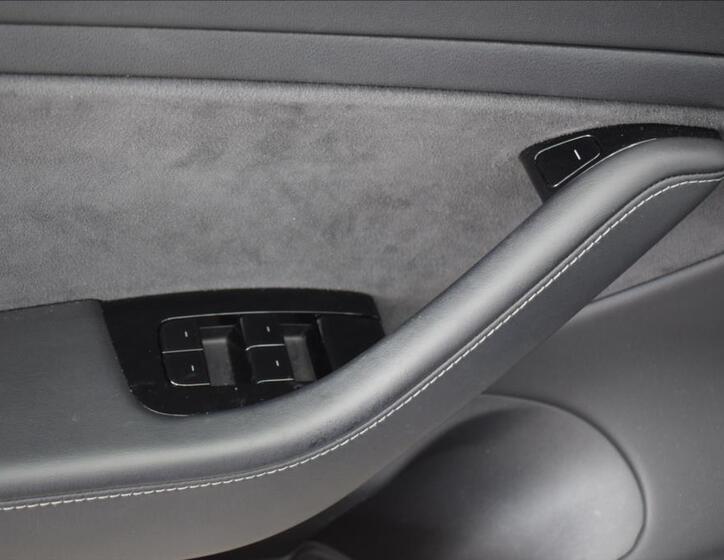 Tesla Model 3 35
