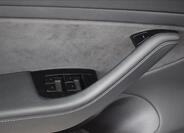 Tesla Model 3 35