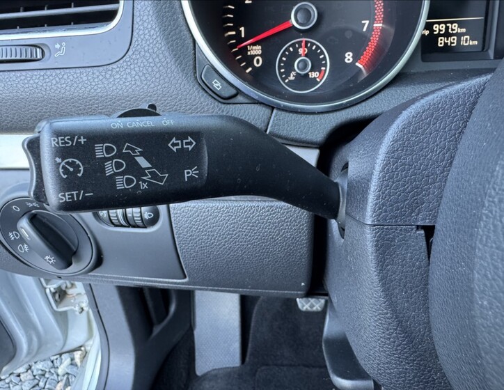 Volkswagen Golf 35