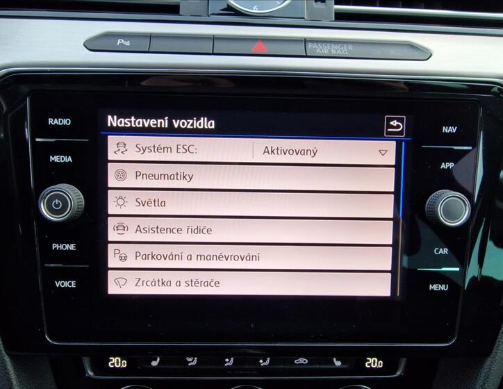 Volkswagen Passat 30