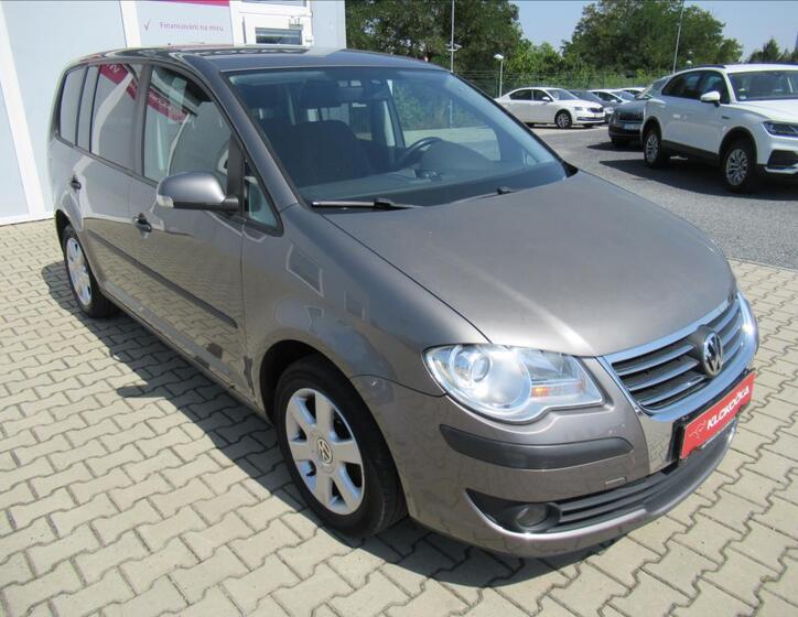 Volkswagen Touran 7