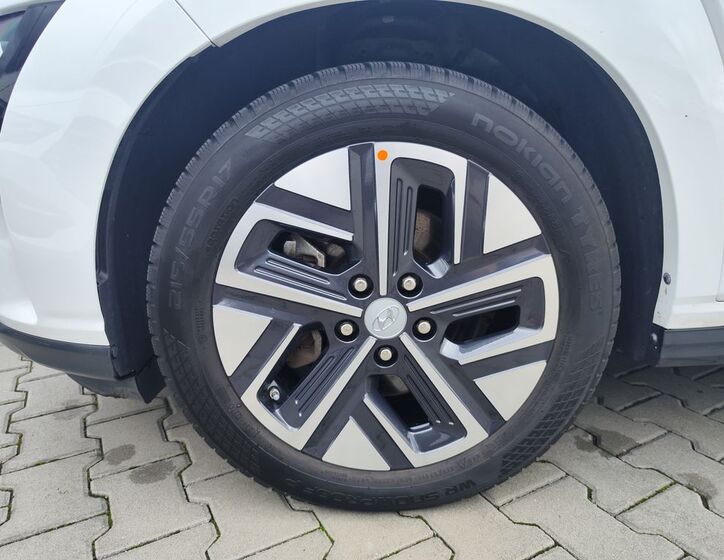 Hyundai Kona 35