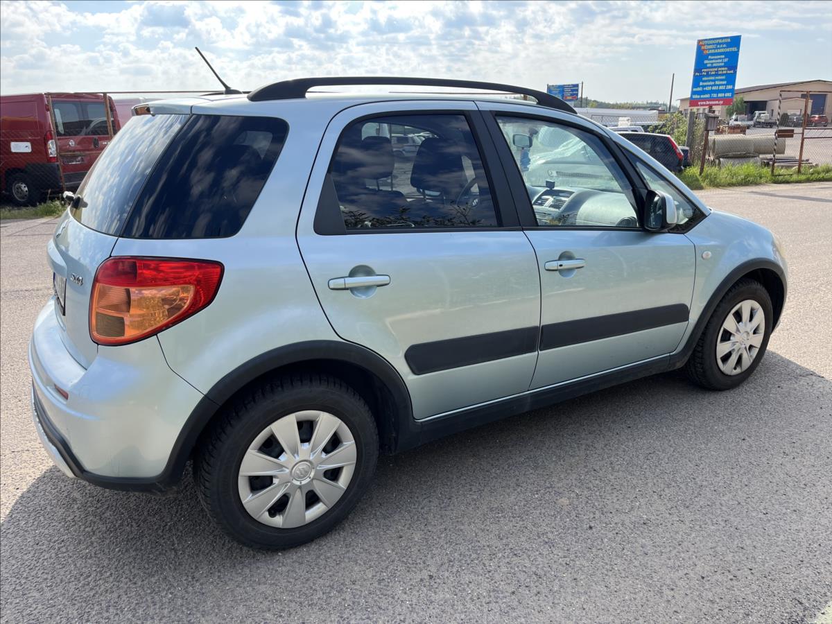 Suzuki SX4