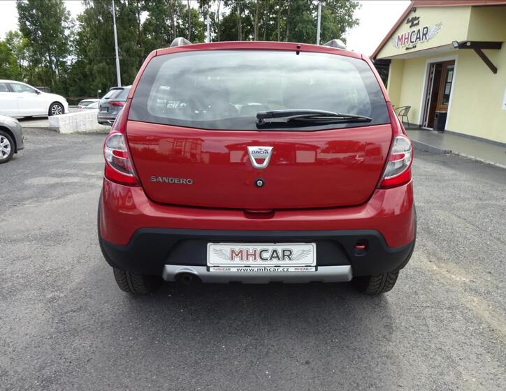 Dacia Sandero 6