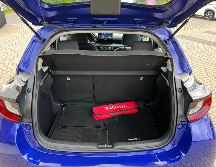 Toyota Yaris 26