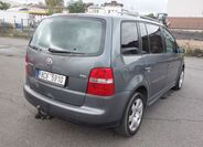 Volkswagen Touran 9