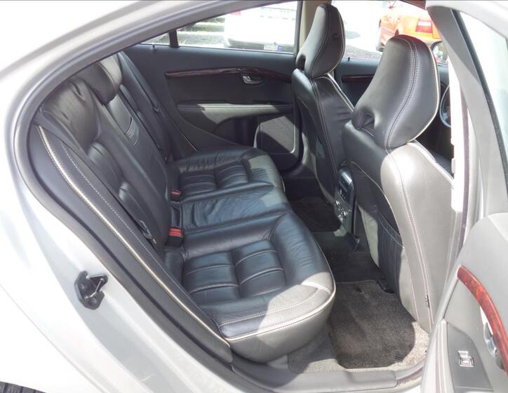 Volvo S80 15