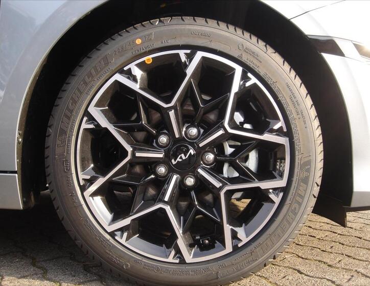 KIA ProCeed 12