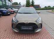 Toyota Yaris 6