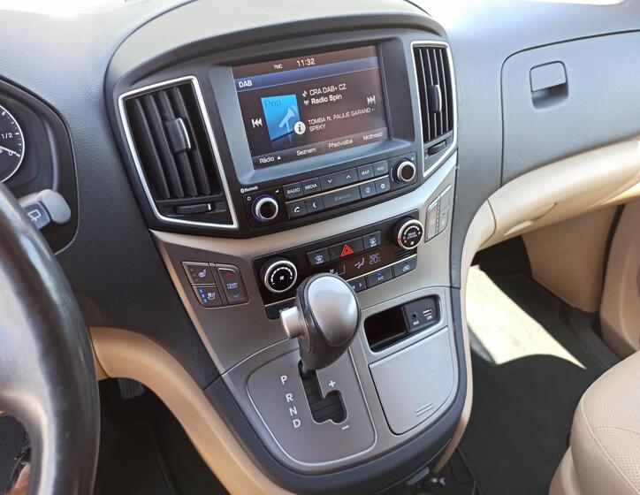 Hyundai H 1 22