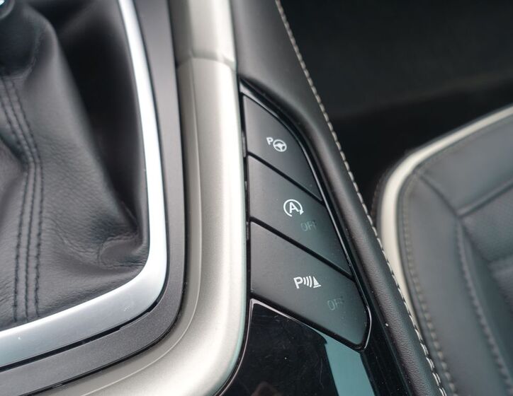 Ford Mondeo 18