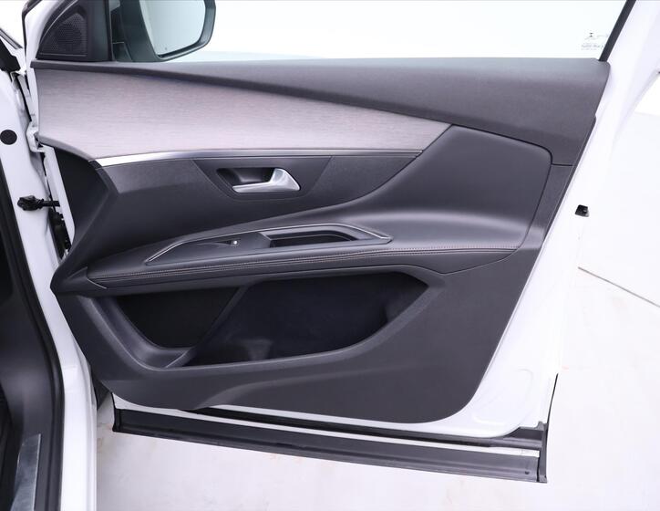 Peugeot 5008 13