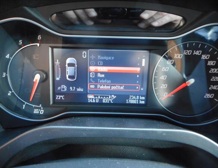 Ford S-MAX 13