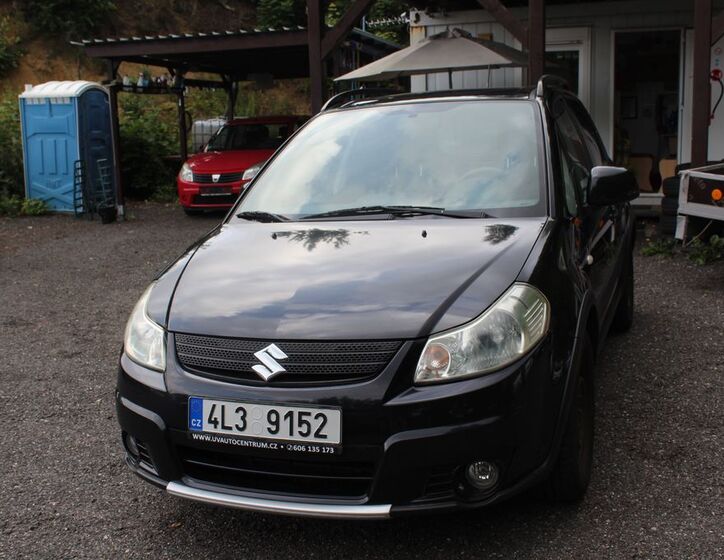 Suzuki SX4 1