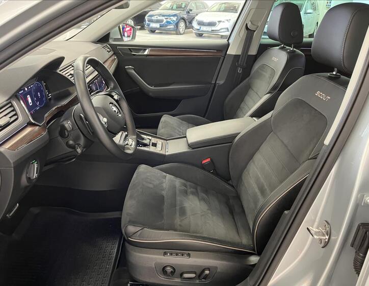 Škoda Superb 18