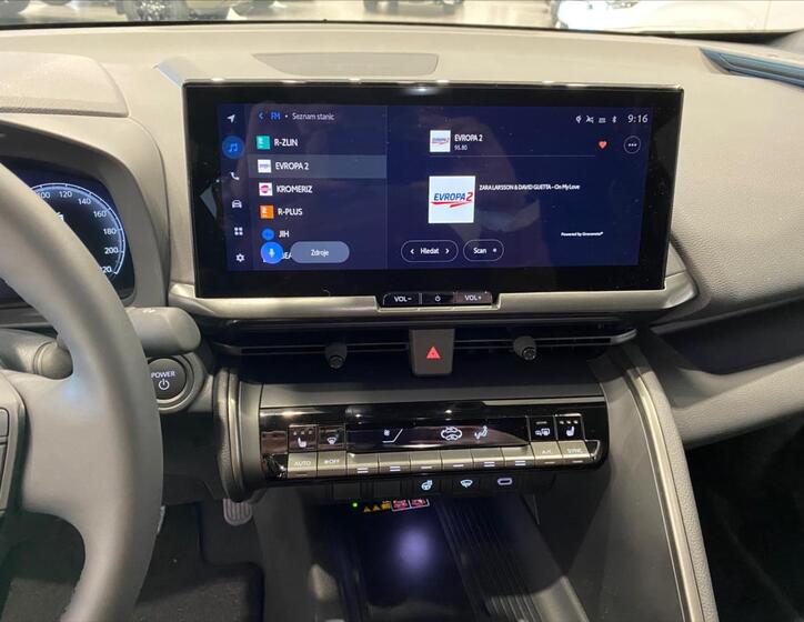 Toyota C-HR 11