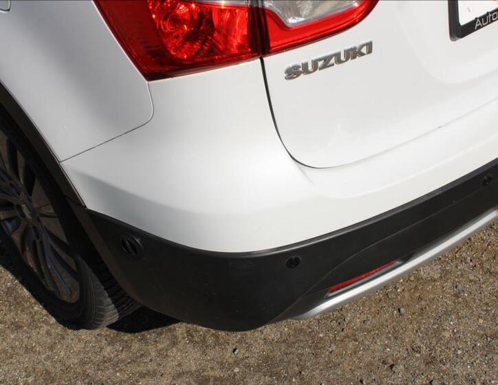 Suzuki SX4 S-Cross 23