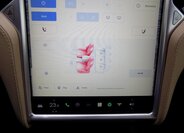 Tesla Model S 35