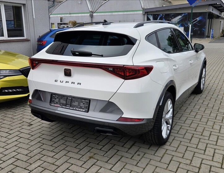 Cupra Formentor 3