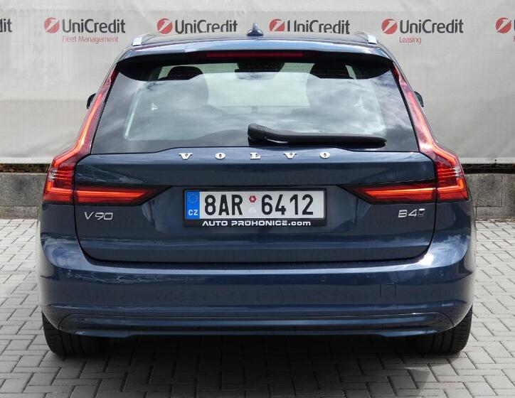 Volvo V90 4