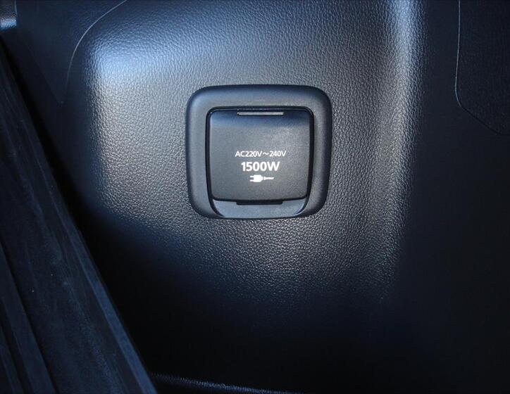 Mitsubishi Eclipse Cross 8