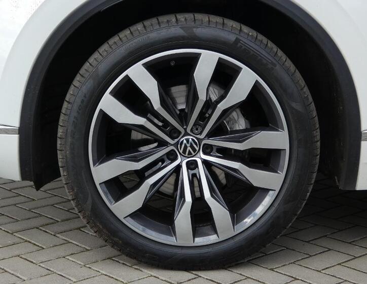 Volkswagen Touareg 25