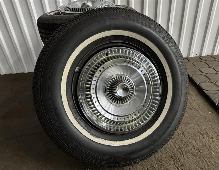 Ford Thunderbird 48