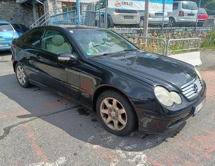 Mercedes-Benz Třídy C 16