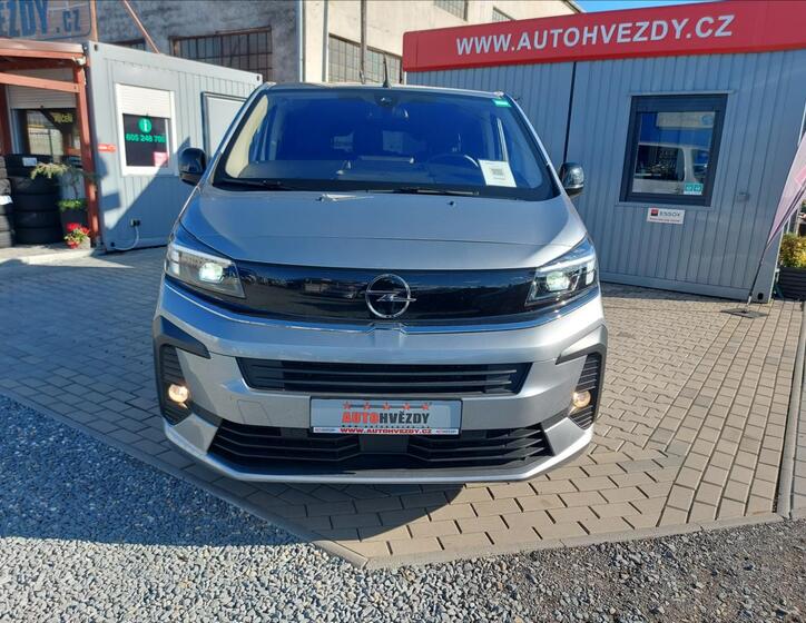Opel Zafira 4