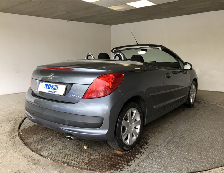 Peugeot 207 15
