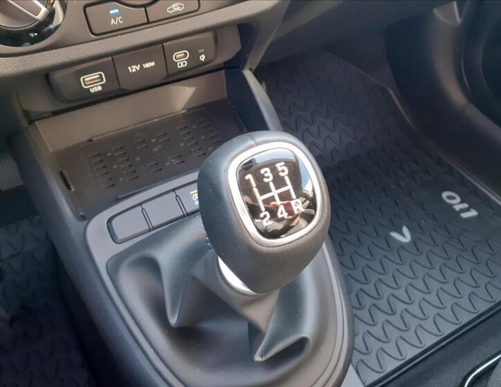 Hyundai i10 14