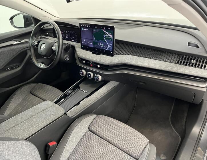 Škoda Superb 22
