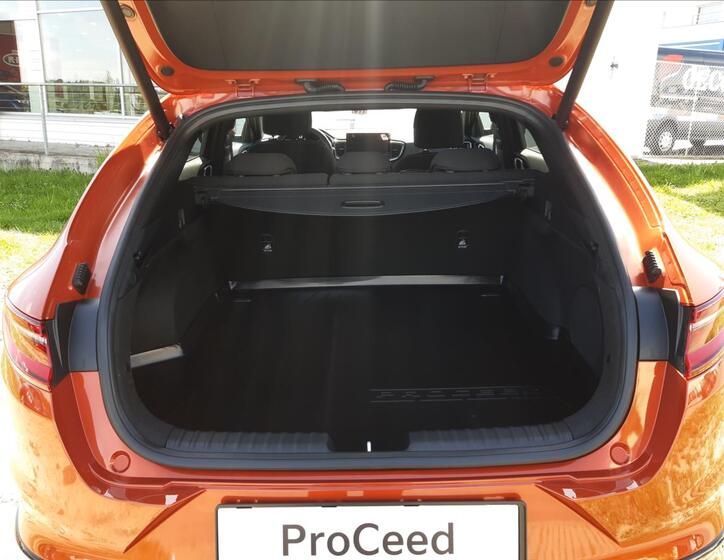 KIA ProCeed 8