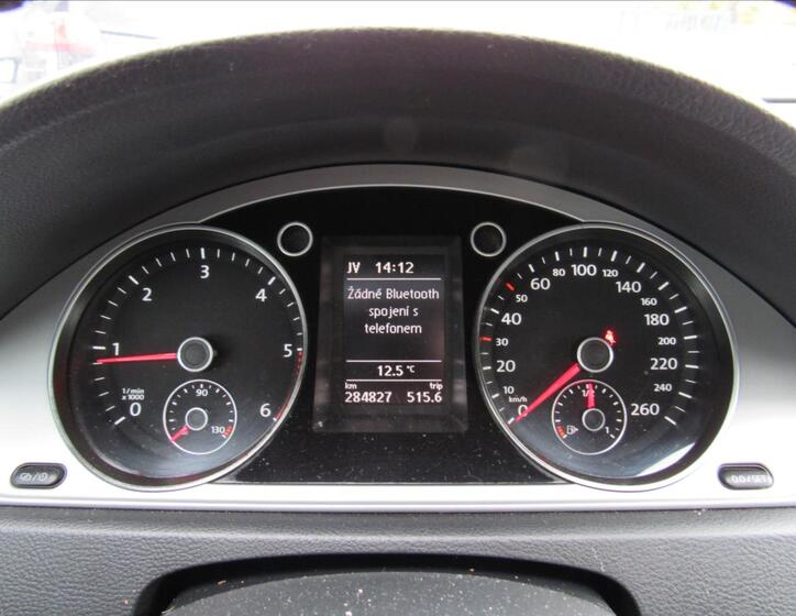 Volkswagen Passat 13