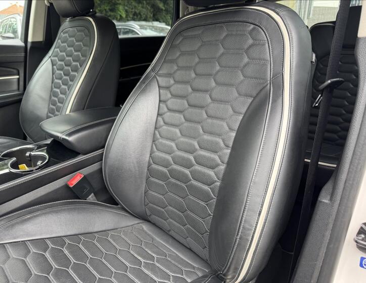 Ford S-MAX 33