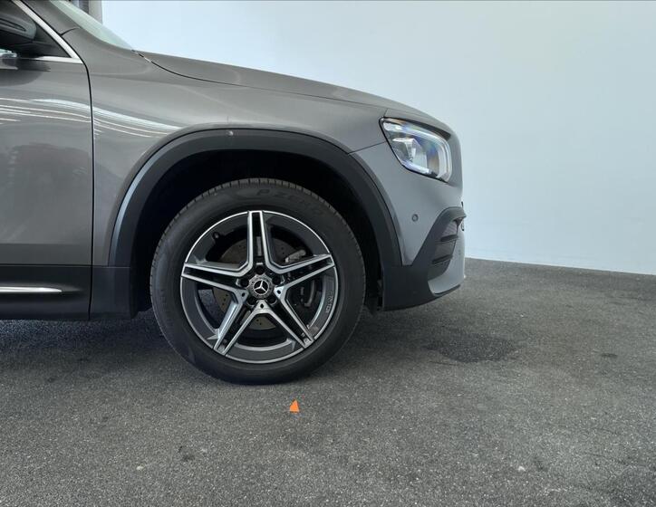 Mercedes-Benz GLB 22