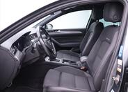 Volkswagen Passat 10