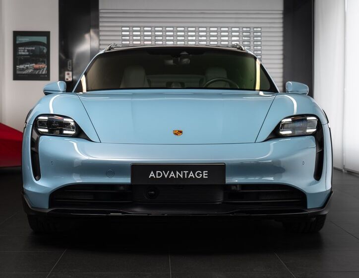 Porsche Taycan 2