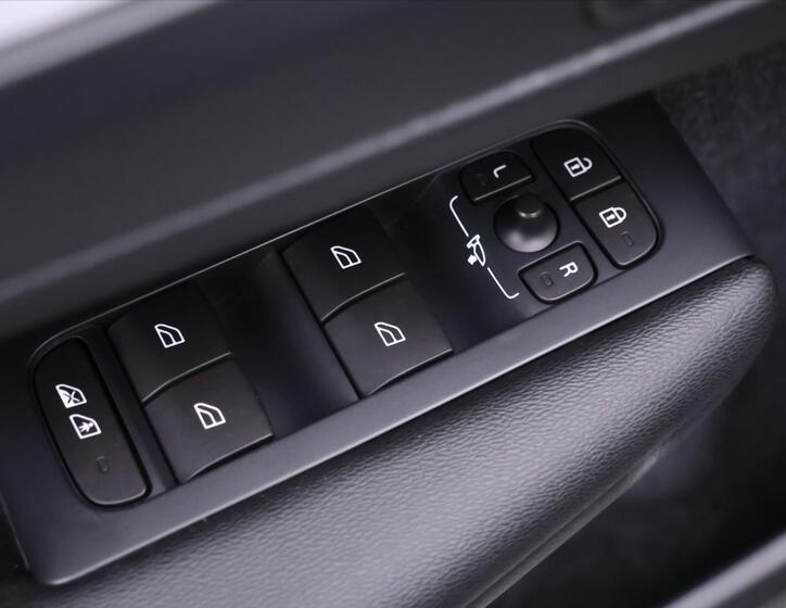 Volvo XC40 15