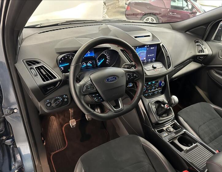 Ford Kuga 6