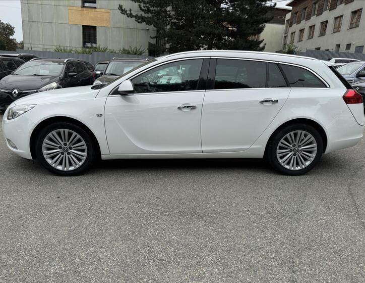 Opel Insignia 11