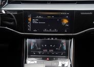 Audi A8 41