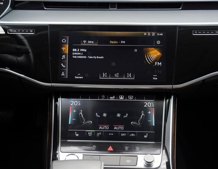Audi A8 41