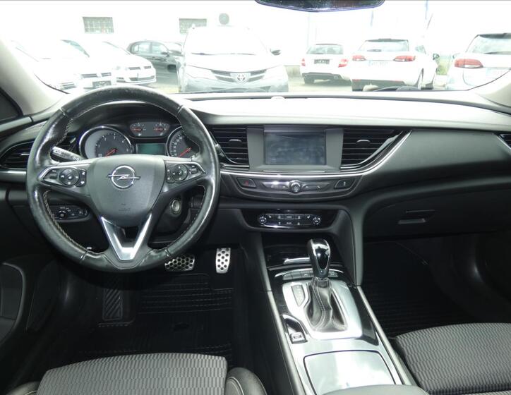 Opel Insignia 7