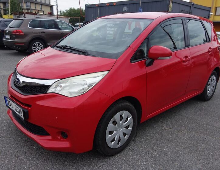 Subaru Trezia 1