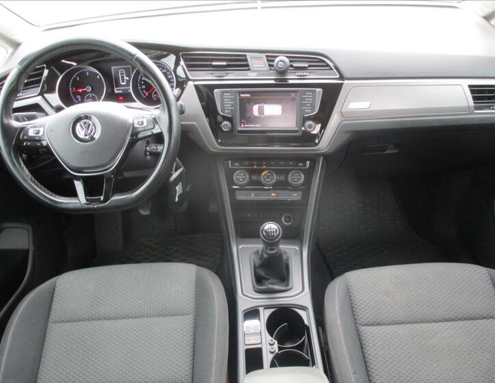 Volkswagen Touran 12