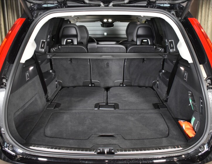 Volvo XC90 11